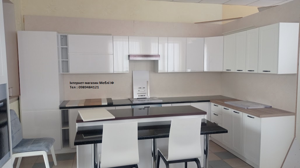 сучасна глянцева кухня